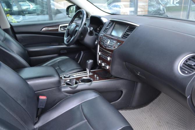 Nissan Pathfinder IV с пробегом 2015 года, цена 1 850 000 рублей, 146000 км, внедорожник, Автокод Объявления