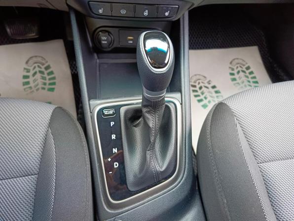 Hyundai Solaris II Рестайлинг с пробегом 2021 года, цена 1 649 995 рублей, 77869 км, седан, Автокод Объявления