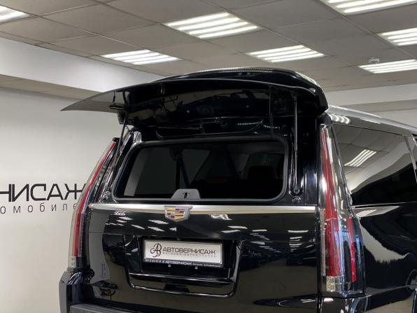 Cadillac Escalade IV с пробегом 2016 года, цена 3 400 000 рублей, 128221 км, внедорожник, Автокод Объявления