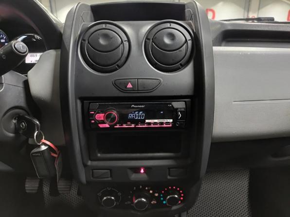 Renault Duster I Рестайлинг с пробегом 2018 года, цена 750 000 рублей, 186902 км, внедорожник, Автокод Объявления