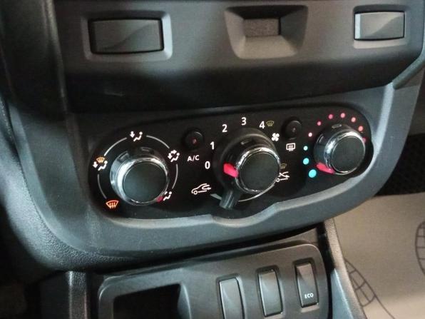 Renault Duster I Рестайлинг с пробегом 2018 года, цена 1 080 000 рублей, 123484 км, внедорожник, Автокод Объявления