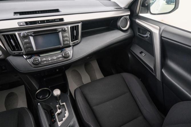 Toyota RAV4 IV (XA40) с пробегом 2014 года, цена 2 399 000 рублей, 110000 км, внедорожник, Автокод Объявления
