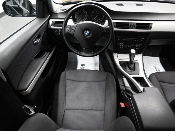 BMW 3 серии V (E90/E91/E92/E93) Рестайлинг с пробегом 2009 года, цена 1 050 000 рублей, 220123 км, седан, Автокод Объявления