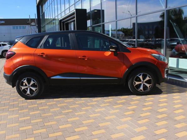 Renault Kaptur I с пробегом 2017 года, цена 1 170 000 рублей, 174765 км, внедорожник, Автокод Объявления