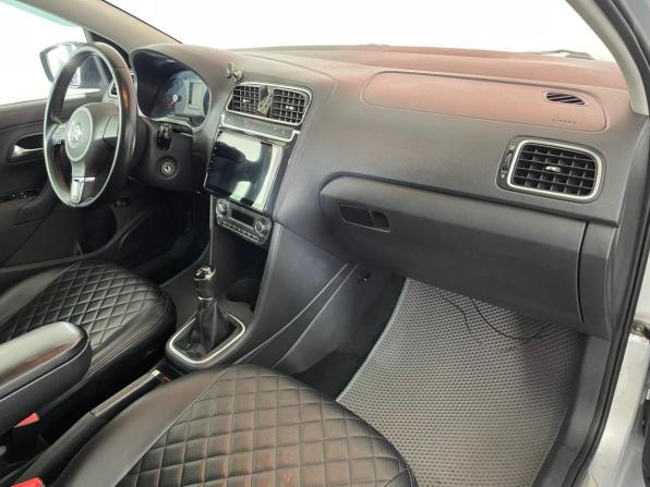 Volkswagen Polo V с пробегом 2014 года, цена 825 000 рублей, 182188 км, седан, Автокод Объявления