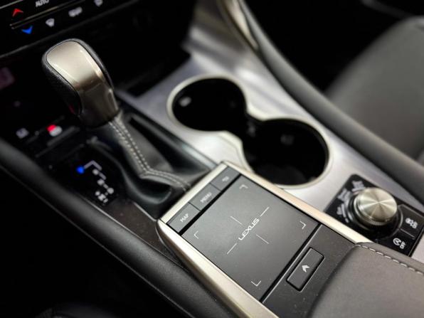 Lexus RX IV Рестайлинг с пробегом 2021 года, цена 5 390 000 рублей, 104900 км, внедорожник, Автокод Объявления