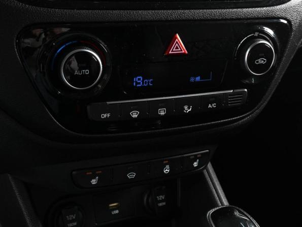 Hyundai Solaris II Рестайлинг с пробегом 2021 года, цена 1 579 000 рублей, 43267 км, седан, Автокод Объявления