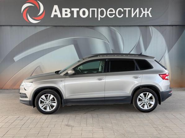 Skoda Karoq I с пробегом 2021 года, цена 2 090 000 рублей, 144036 км, внедорожник, Автокод Объявления