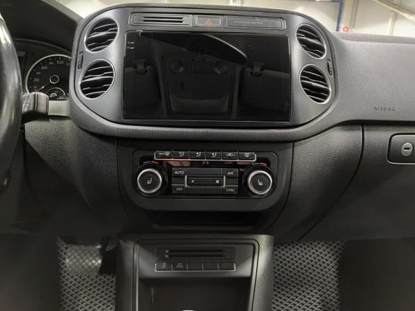 Volkswagen Tiguan I Рестайлинг с пробегом 2015 года, цена 1 540 000 рублей, 194246 км, внедорожник, Автокод Объявления