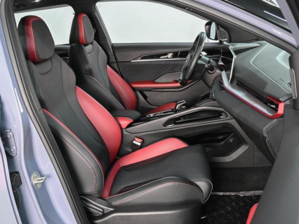 Geely Coolray I Рестайлинг с пробегом 2024 года, цена 2 049 000 рублей, 32562 км, внедорожник, Автокод Объявления