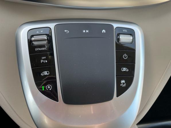 Mercedes-Benz V-Класс III (W447) Рестайлинг с пробегом 2023 года, цена 10 300 000 рублей, 57018 км, минивэн, Автокод Объявления