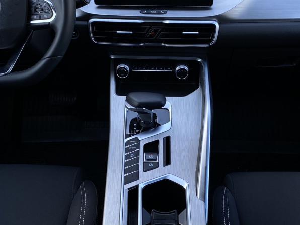 Geely Coolray I Рестайлинг с пробегом 2023 года, цена 2 149 000 рублей, 26760 км, внедорожник, Автокод Объявления