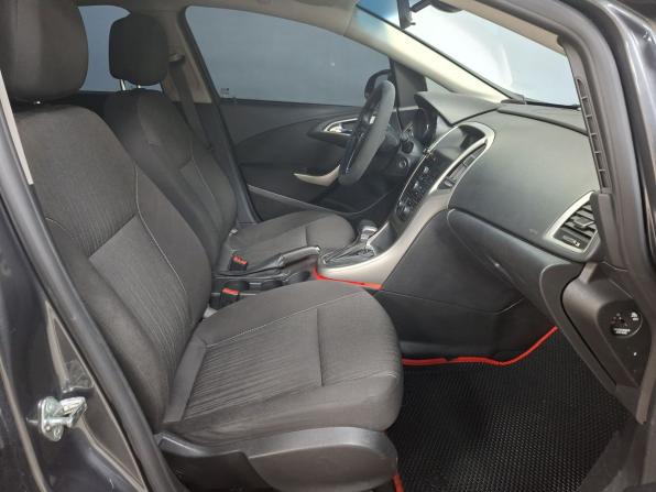 Opel Astra J с пробегом 2011 года, цена 797 500 рублей, 123568 км, хэтчбек, Автокод Объявления