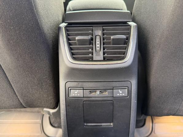 Skoda Octavia III (A7) Рестайлинг с пробегом 2018 года, цена 1 735 000 рублей, 121000 км, лифтбек, Автокод Объявления