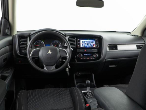 Mitsubishi Outlander III Рестайлинг 2 с пробегом 2016 года, цена 1 599 046 рублей, 173871 км, внедорожник, Автокод Объявления