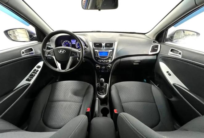 Hyundai Solaris I с пробегом 2013 года, цена 950 000 рублей, 118972 км, хэтчбек, Автокод Объявления