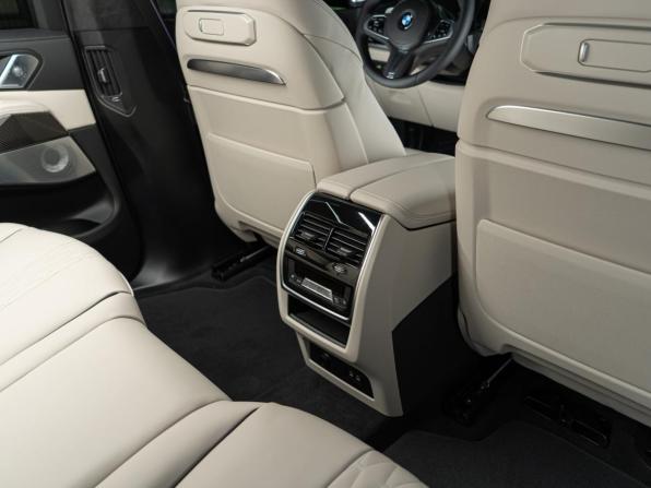 Новый BMW X7 I (G07) Рестайлинг 2026 года, цена 17 990 000 рублей, внедорожник, Автокод Объявления