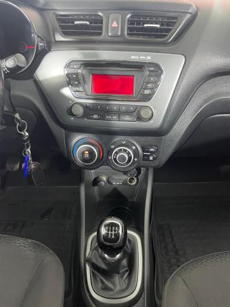 Kia Rio III с пробегом 2014 года, цена 959 000 рублей, 98304 км, седан, Автокод Объявления