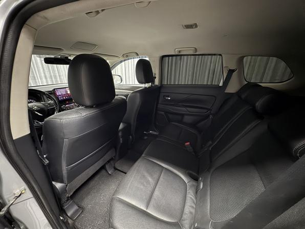 Mitsubishi Outlander III Рестайлинг 2 с пробегом 2015 года, цена 1 780 000 рублей, 185672 км, внедорожник, Автокод Объявления