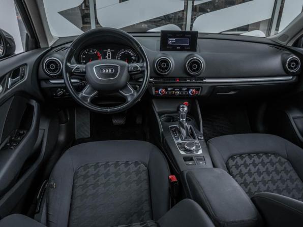 Audi A3 III (8V) с пробегом 2013 года, цена 1 431 000 рублей, 151963 км, хэтчбек, Автокод Объявления