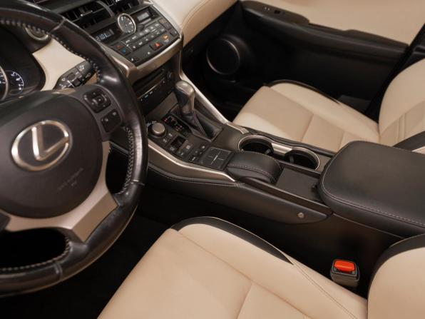 Lexus NX I с пробегом 2016 года, цена 2 580 000 рублей, 109572 км, внедорожник, Автокод Объявления