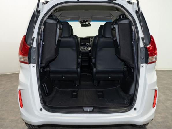 Honda Freed II с пробегом 2017 года, цена 1 545 000 рублей, 89308 км, компактвэн, Автокод Объявления