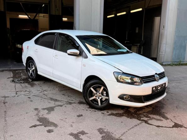 Volkswagen Polo V с пробегом 2014 года, цена 765 000 рублей, 171262 км, седан, Автокод Объявления
