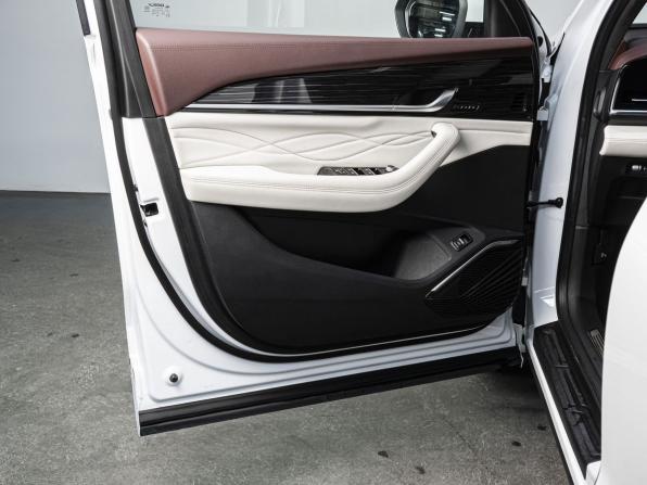 Geely Monjaro I с пробегом 2024 года, цена 3 650 000 рублей, 25639 км, внедорожник, Автокод Объявления