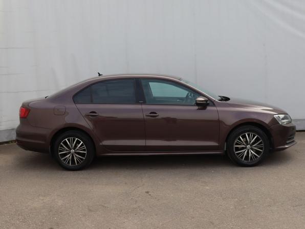 Volkswagen Jetta VI Рестайлинг с пробегом 2016 года, цена 949 000 рублей, 197000 км, седан, Автокод Объявления