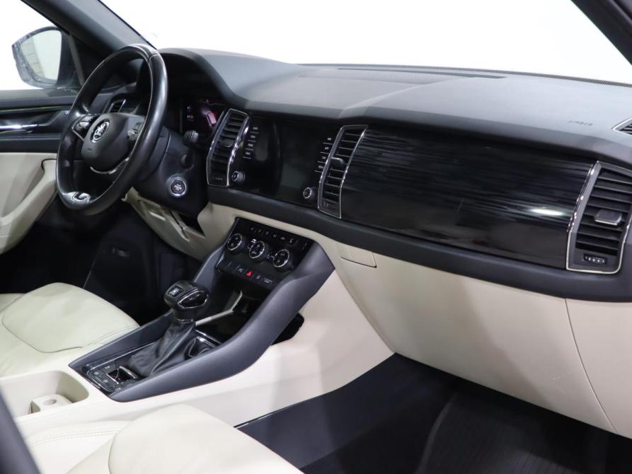 Skoda Kodiaq I Рестайлинг Санкт-Петербург  - изображение 9