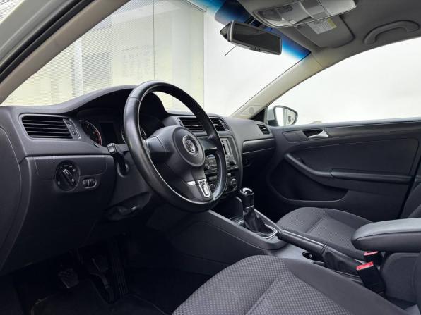 Volkswagen Jetta VI Рестайлинг с пробегом 2014 года, цена 1 155 000 рублей, 136050 км, седан, Автокод Объявления
