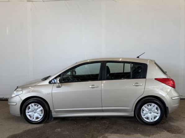 Nissan Tiida I Рестайлинг с пробегом 2012 года, цена 810 000 рублей, 220830 км, хэтчбек, Автокод Объявления