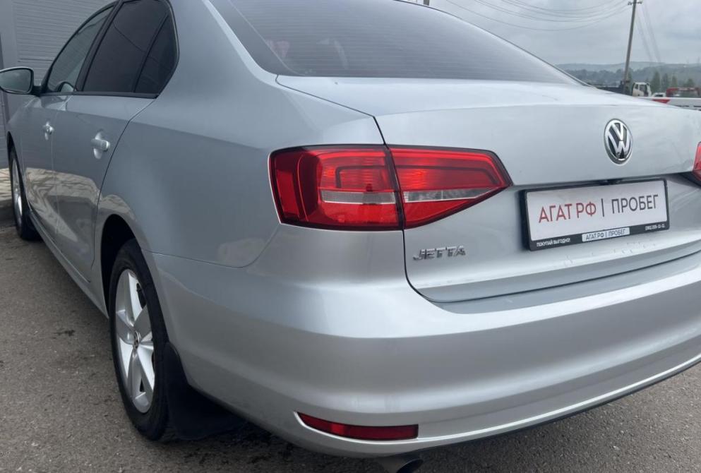 Volkswagen Jetta VI Красноярск  - изображение 12