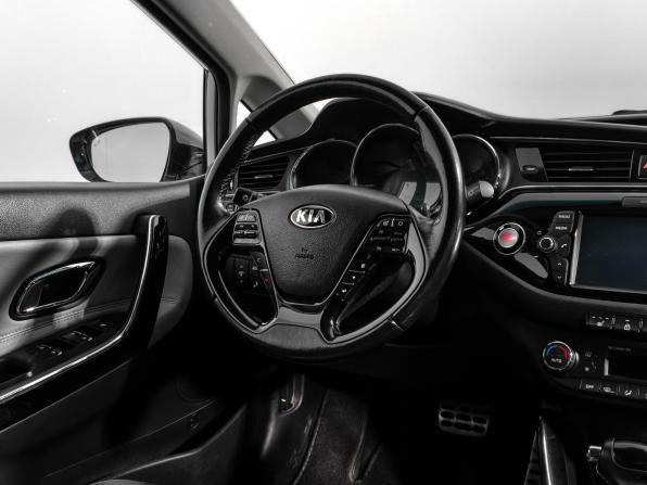 Kia Ceed II Рестайлинг с пробегом 2016 года, цена 1 280 000 рублей, 133628 км, хэтчбек, Автокод Объявления