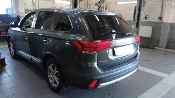 Mitsubishi Outlander III Рестайлинг с пробегом 2015 года, цена 1 391 000 рублей, 103242 км, внедорожник, Автокод Объявления