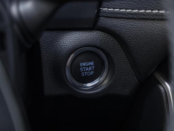 Toyota RAV4 V (XA50) с пробегом 2021 года, цена 3 969 000 рублей, 30285 км, внедорожник, Автокод Объявления