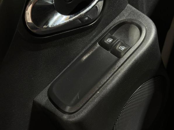 Renault Duster I Рестайлинг с пробегом 2017 года, цена 1 350 000 рублей, 112873 км, внедорожник, Автокод Объявления