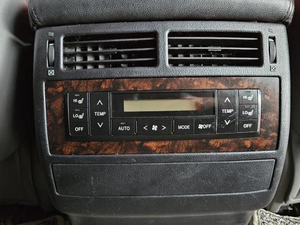 Toyota Land Cruiser 200 Series с пробегом 2009 года, цена 2 950 000 рублей, 260000 км, внедорожник, Автокод Объявления