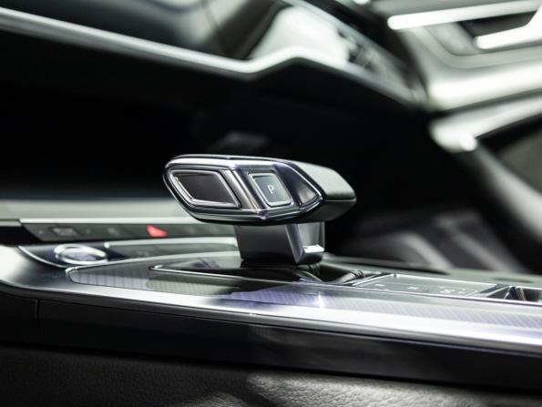 Audi A6 V (C8) с пробегом 2018 года, цена 2 899 700 рублей, 188484 км, универсал, Автокод Объявления