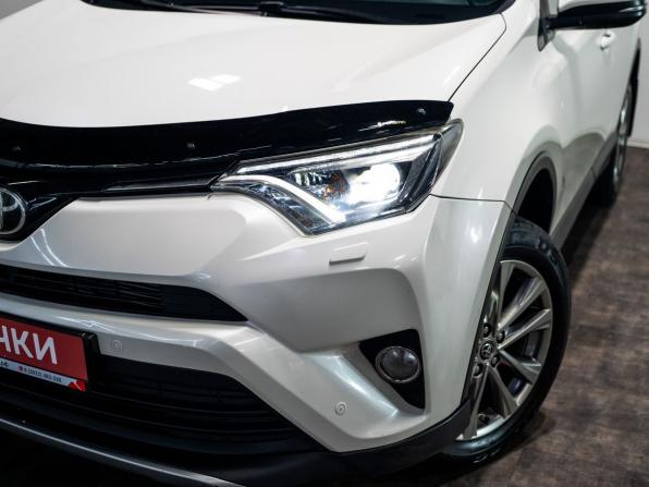 Toyota RAV4 IV (XA40) Рестайлинг с пробегом 2017 года, цена 2 345 000 рублей, 214869 км, внедорожник, Автокод Объявления