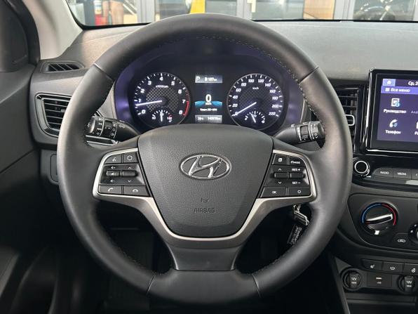 Hyundai Solaris II Рестайлинг с пробегом 2021 года, цена 1 350 000 рублей, 140570 км, седан, Автокод Объявления