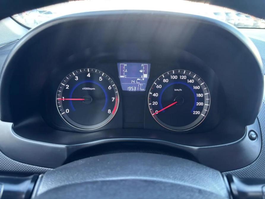 Hyundai Solaris I Рестайлинг Альметьевск  - изображение 8