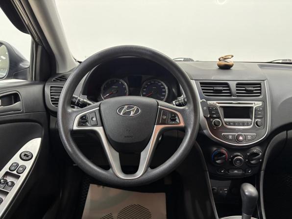 Hyundai Solaris I Рестайлинг с пробегом 2016 года, цена 800 000 рублей, 76944 км, седан, Автокод Объявления