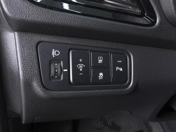 Hyundai Solaris II Рестайлинг с пробегом 2022 года, цена 1 599 000 рублей, 131818 км, седан, Автокод Объявления