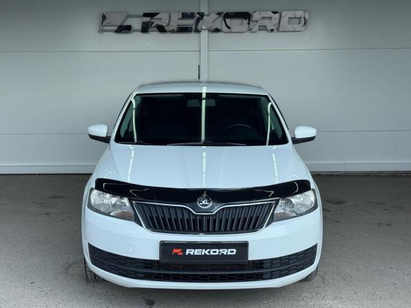Skoda Rapid I с пробегом 2015 года, цена 1 029 000 рублей, 175334 км, лифтбек, Автокод Объявления