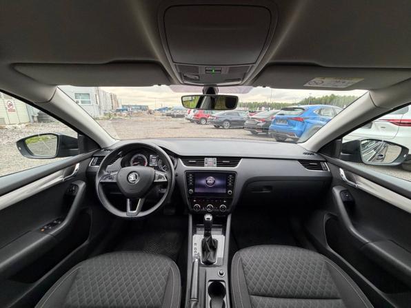 Skoda Octavia III (A7) Рестайлинг с пробегом 2017 года, цена 1 725 000 рублей, 100429 км, лифтбек, Автокод Объявления