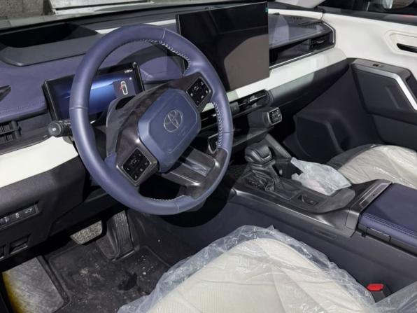 Новый Toyota Wildlander II 2026 года, цена 4 190 000 рублей, внедорожник, Автокод Объявления