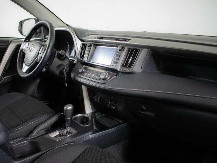 Toyota RAV4 IV (XA40) Рестайлинг Москва  - изображение 9