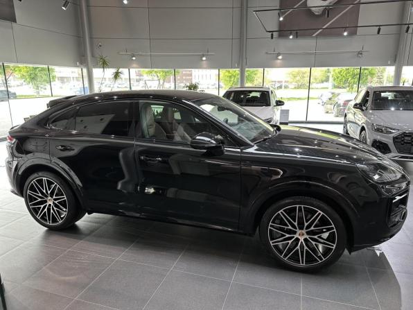 Porsche Cayenne IV с пробегом 2026 года, цена 18 900 000 рублей, 10 км, внедорожник, Автокод Объявления
