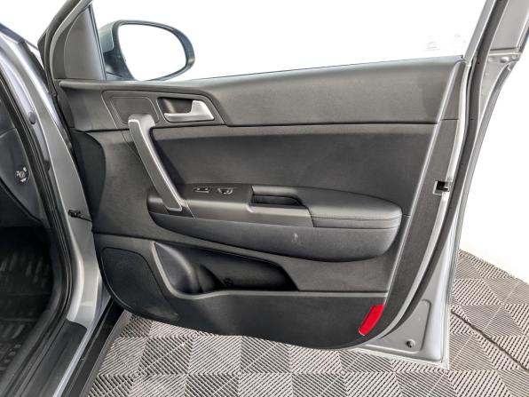 Kia Sportage IV Рестайлинг с пробегом 2021 года, цена 2 199 000 рублей, 112484 км, внедорожник, Автокод Объявления